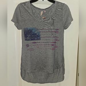 NWT Gray Short Sleeve TShirt With American Flag